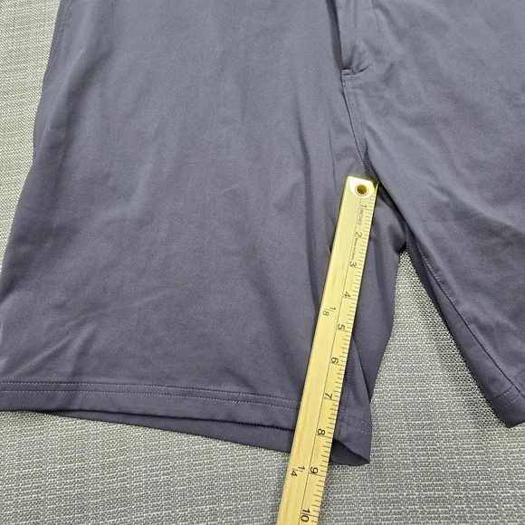 Rhone Shorts Mens 38 Gray Chino Performance 8 Inseam Casual Summer Golf - Picture 2 of 9